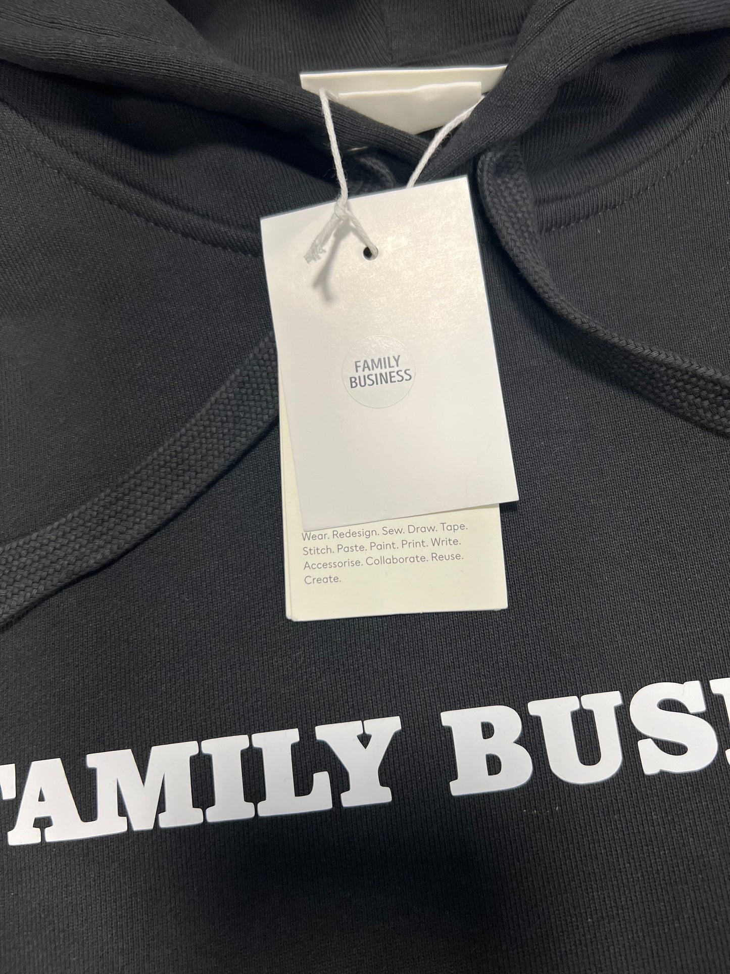 FAMILY BUSINESS - LION X MARA HOODIE